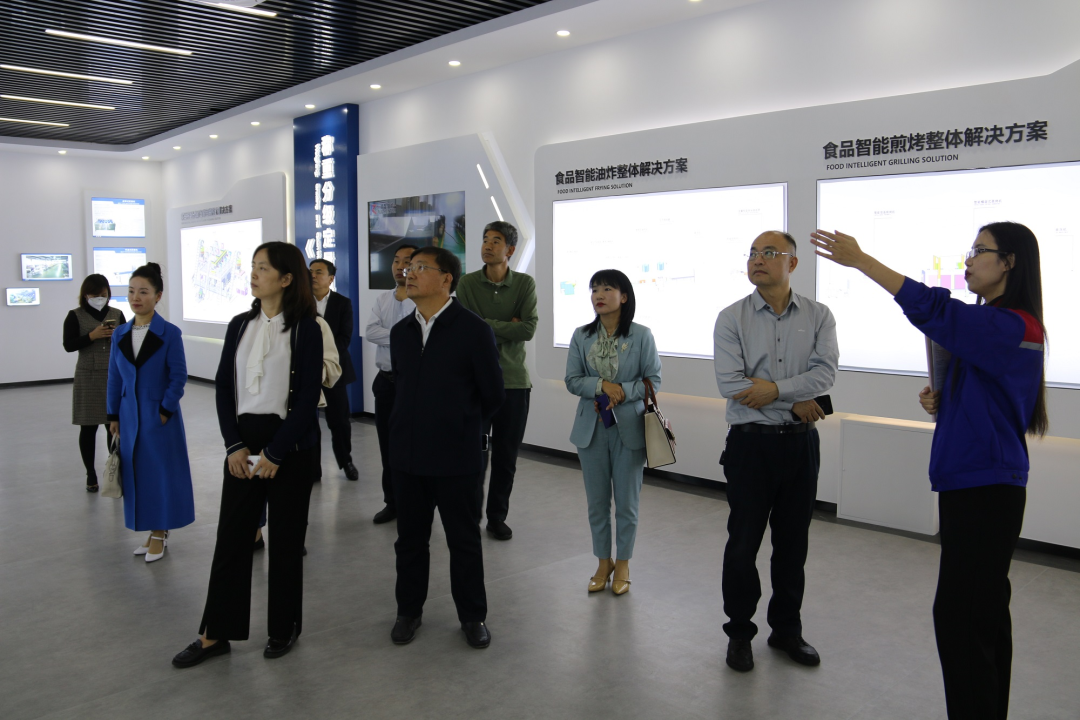 青島市科技局基礎(chǔ)研究處處長李欣一行蒞臨銳智考察指導(dǎo)市重點(diǎn)實(shí)驗室建設(shè)工作